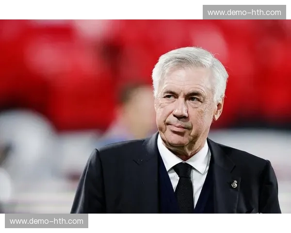 伯纳乌星光璀璨：皇马vs拜仁，足球史诗级的阵容对决前瞻